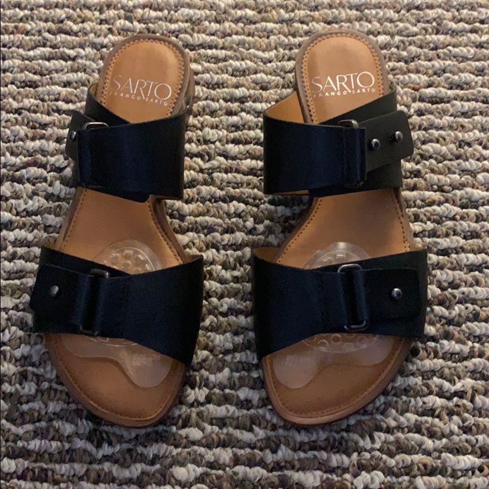 Black sandals